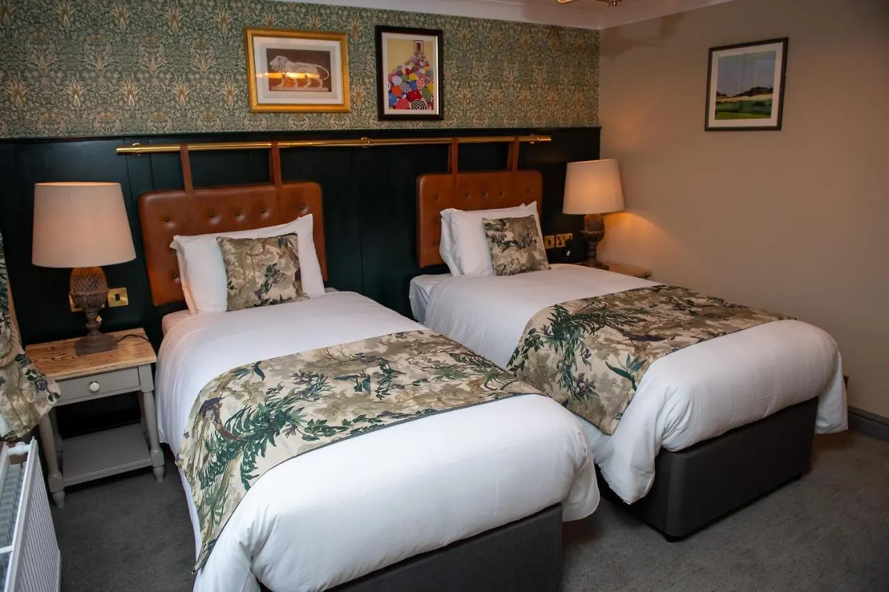 Hotell The Red Lion Inn By Chef & Brewer Collection Todwick